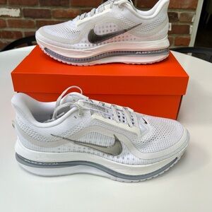 Nike Air Zoom Pegasus Premium - White/Silver Metallic - Size 11 Men’s
